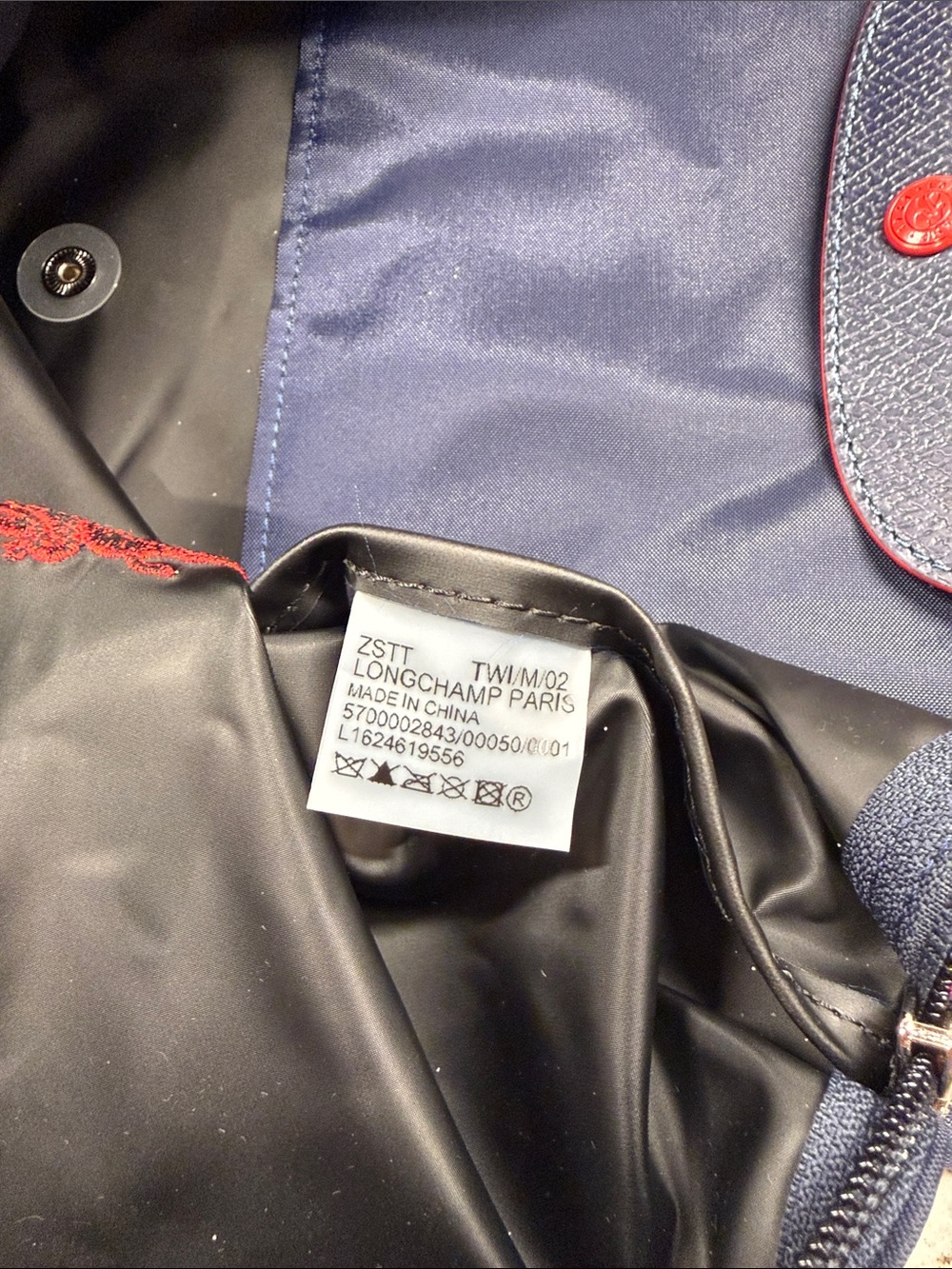 Longchamp Navy Le Pliage Club Extra Large Travel Bag. - Picture 15 of 15